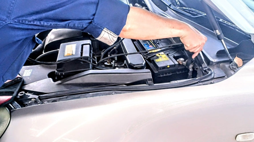 愛車に適合するバッテリーはどれ?適合品番の調べ方